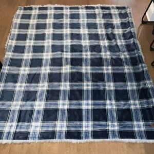 ORVIS: Cozy Luxe Throw Blanket 72” x 60” Plaid (Marea Blue)